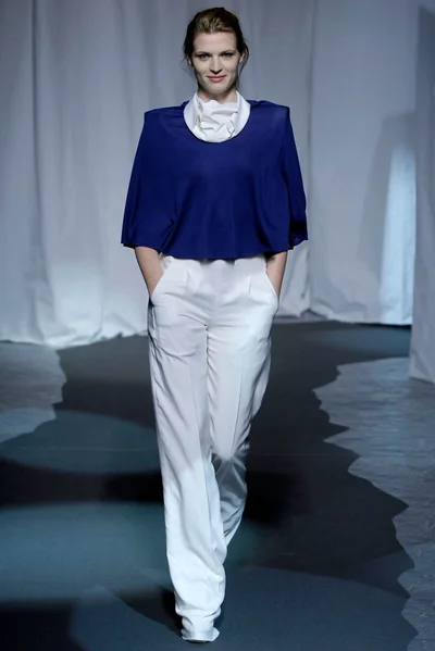 Look 3
